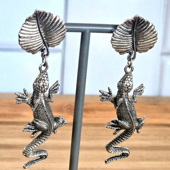 Vintage-supply Women's Silver and Grey Jewellery - Picture 2 of 6